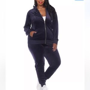 NWOT  Macys White Mark Velvet lounge set